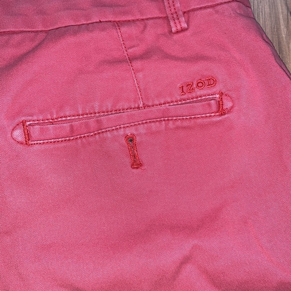 Izod Saltwater Flat Feont Stretch Shorts - Picture 3 of 4